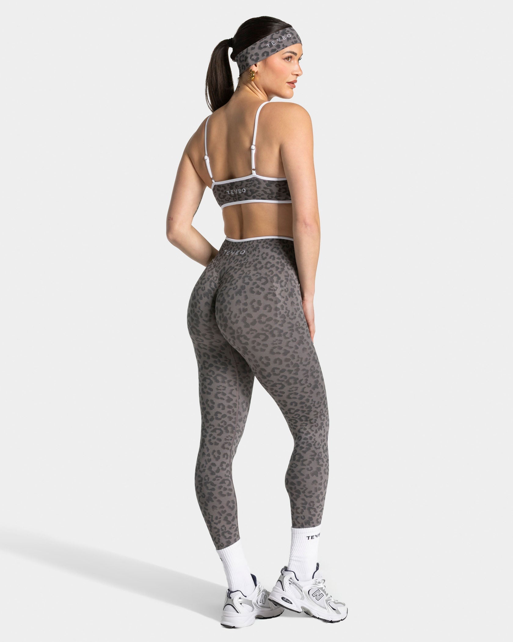 Contrastline Sculpt Scrunch Leggings "Leo Graphit"