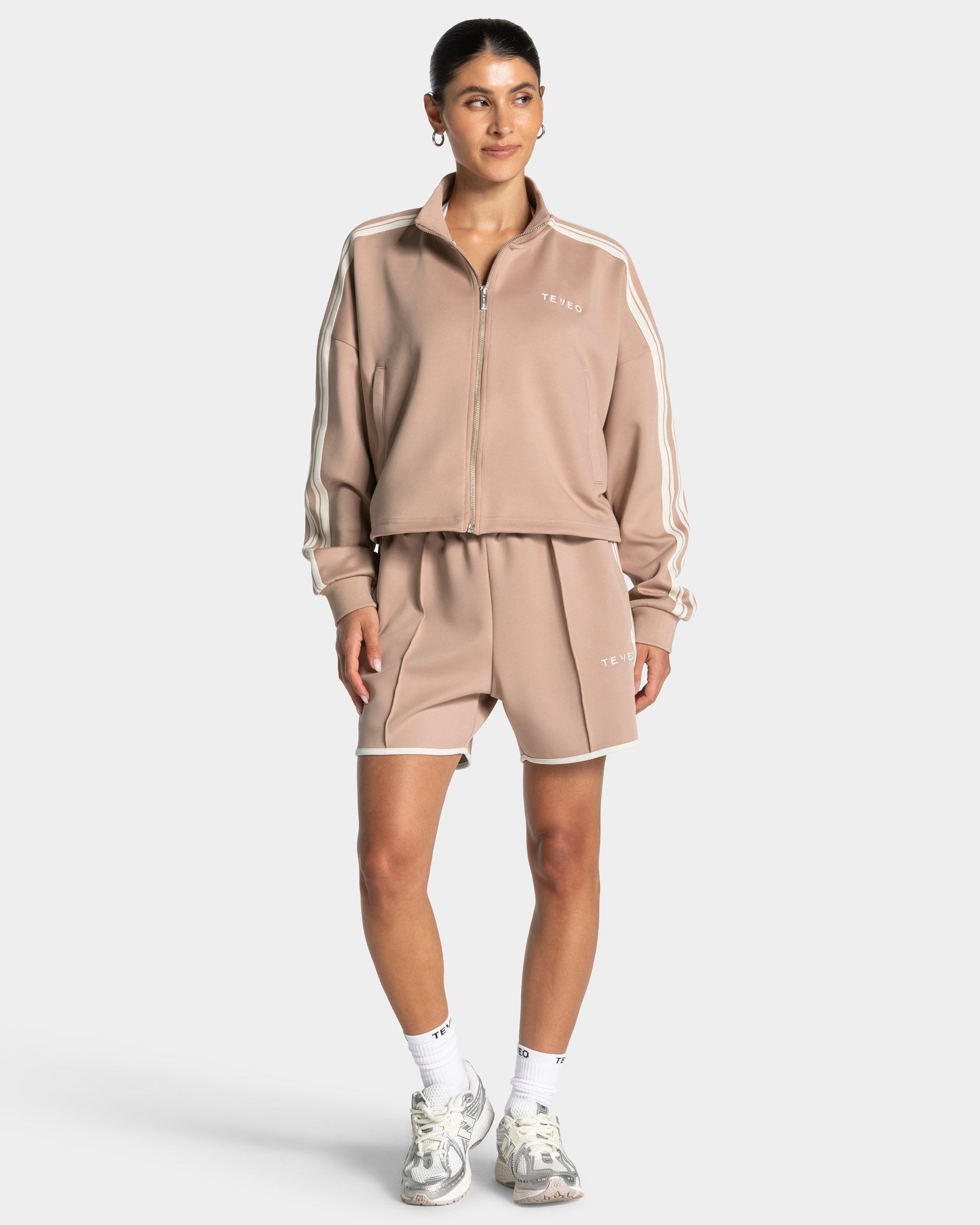 Club Cropped Zip Jacke "Beige"