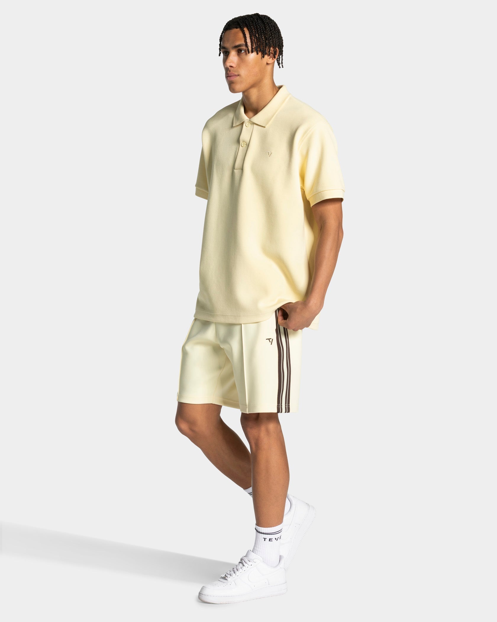 Club Shorts "Butter Yellow"