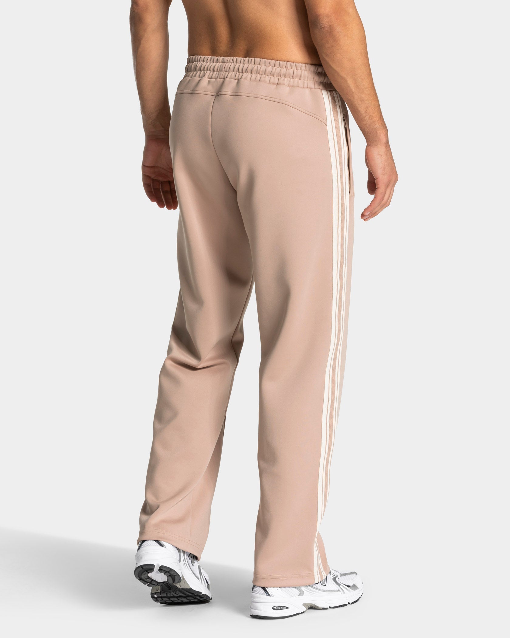 Club Straight Leg Jogger "Beige"