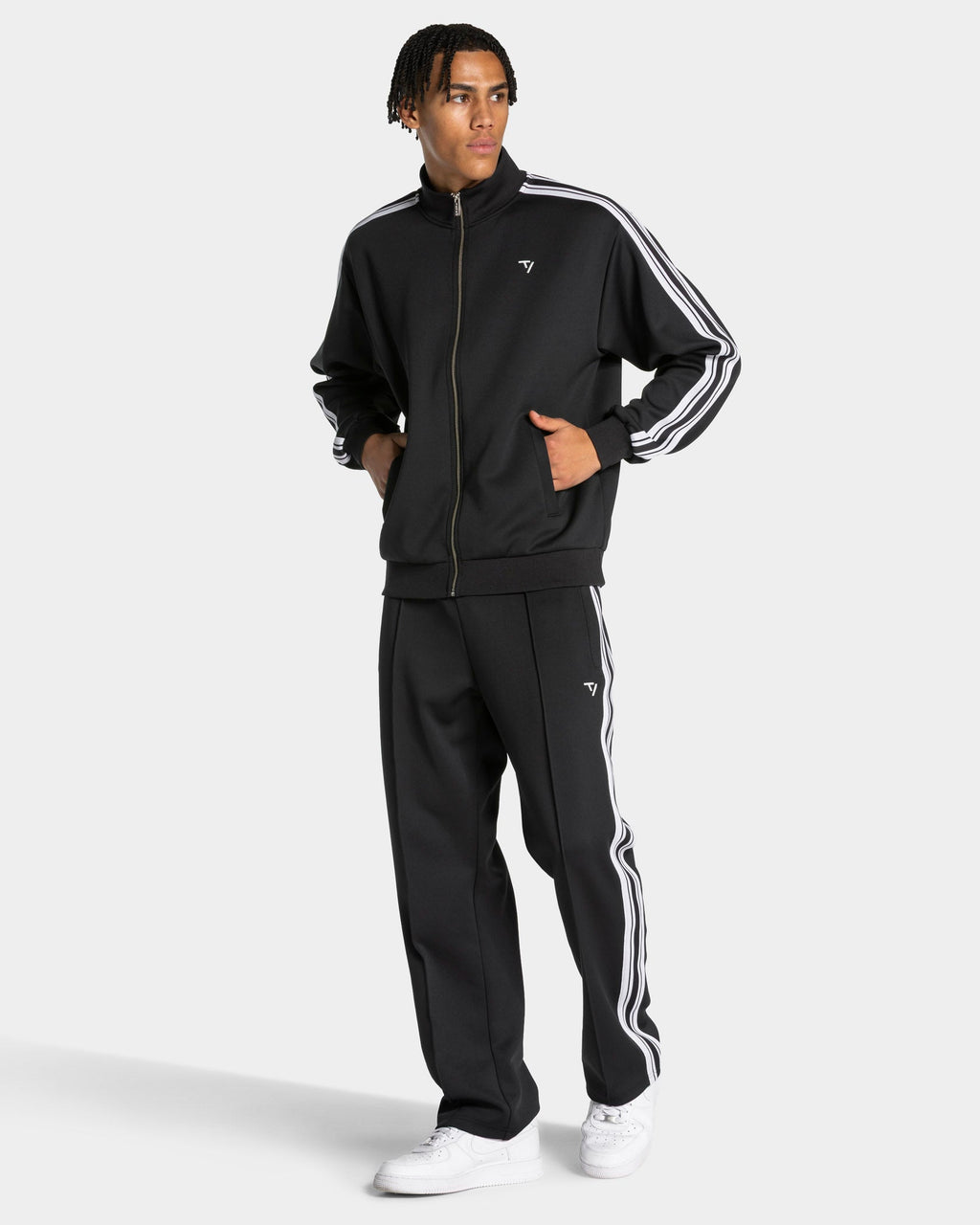 Club Straight Leg Jogger "Schwarz"