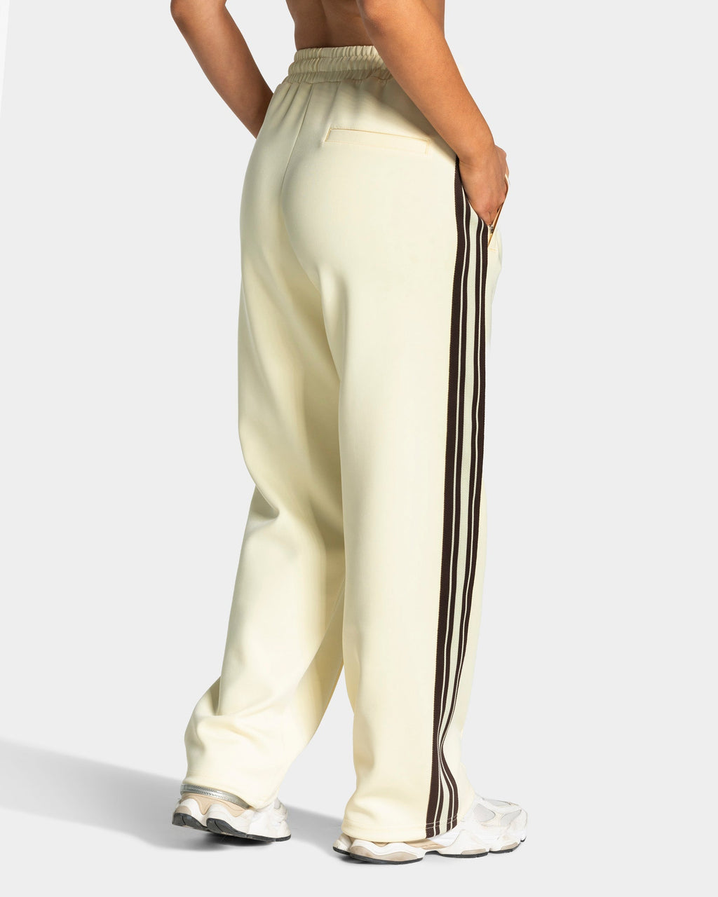 Club Straight Leg Jogger "Butter Yellow"