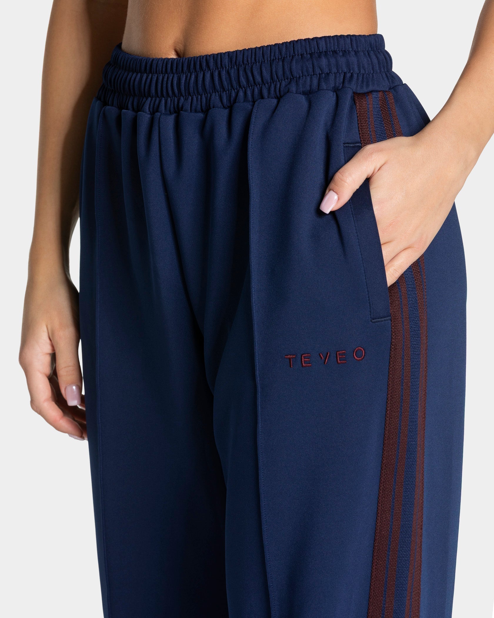 Club Straight Leg Jogger "Bleu foncé"
