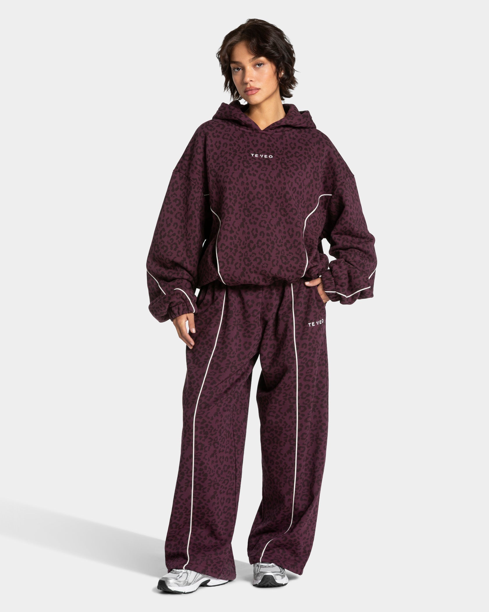 Sweat à capuche Contrastline "Leo Merlot"