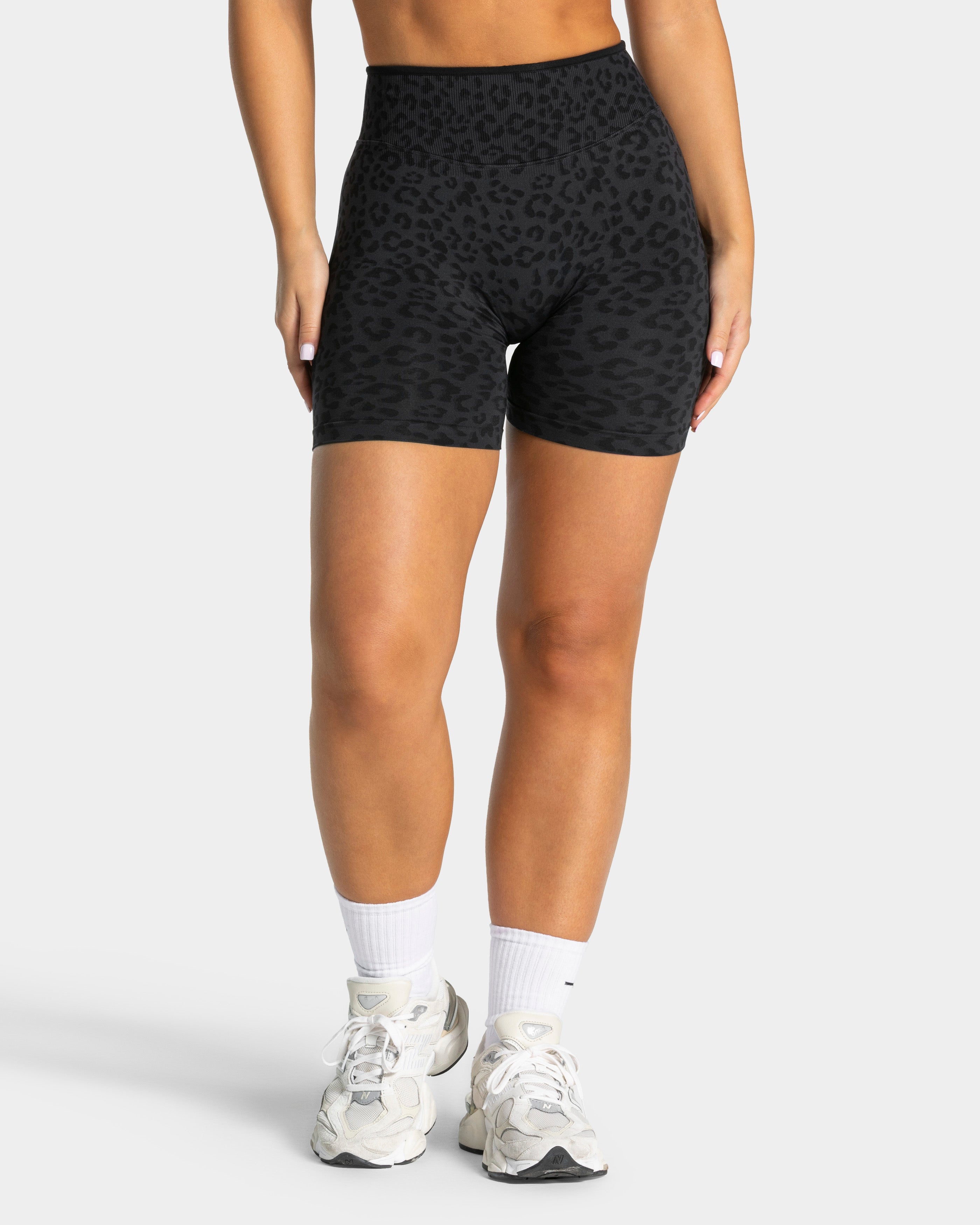 Short Sculpt Scrunch Contrastline « léopard noir »