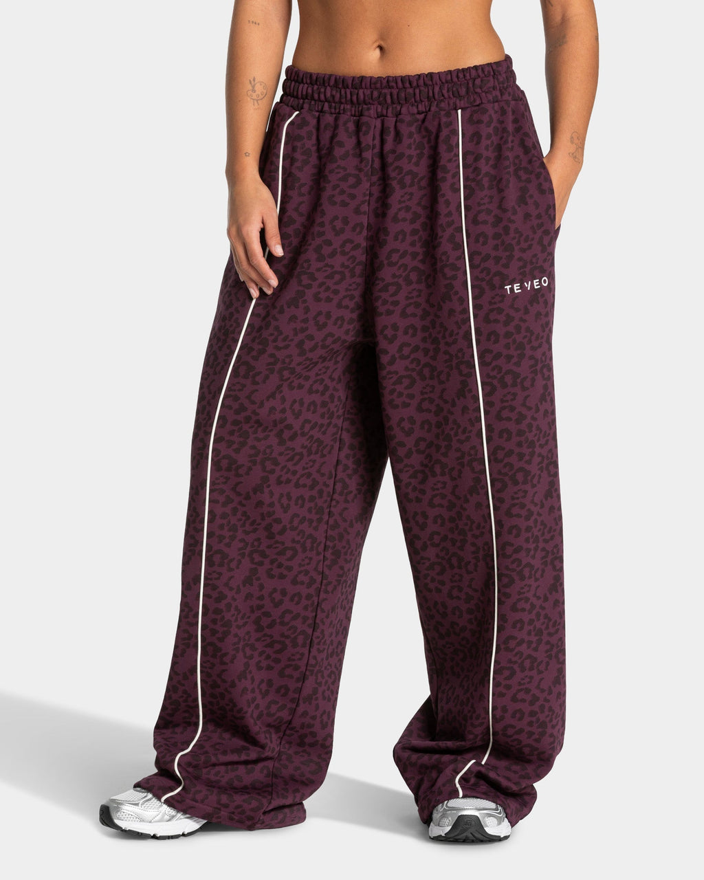 Pantalon de jogging Wide Leg Contrastline « léopard Merlot »