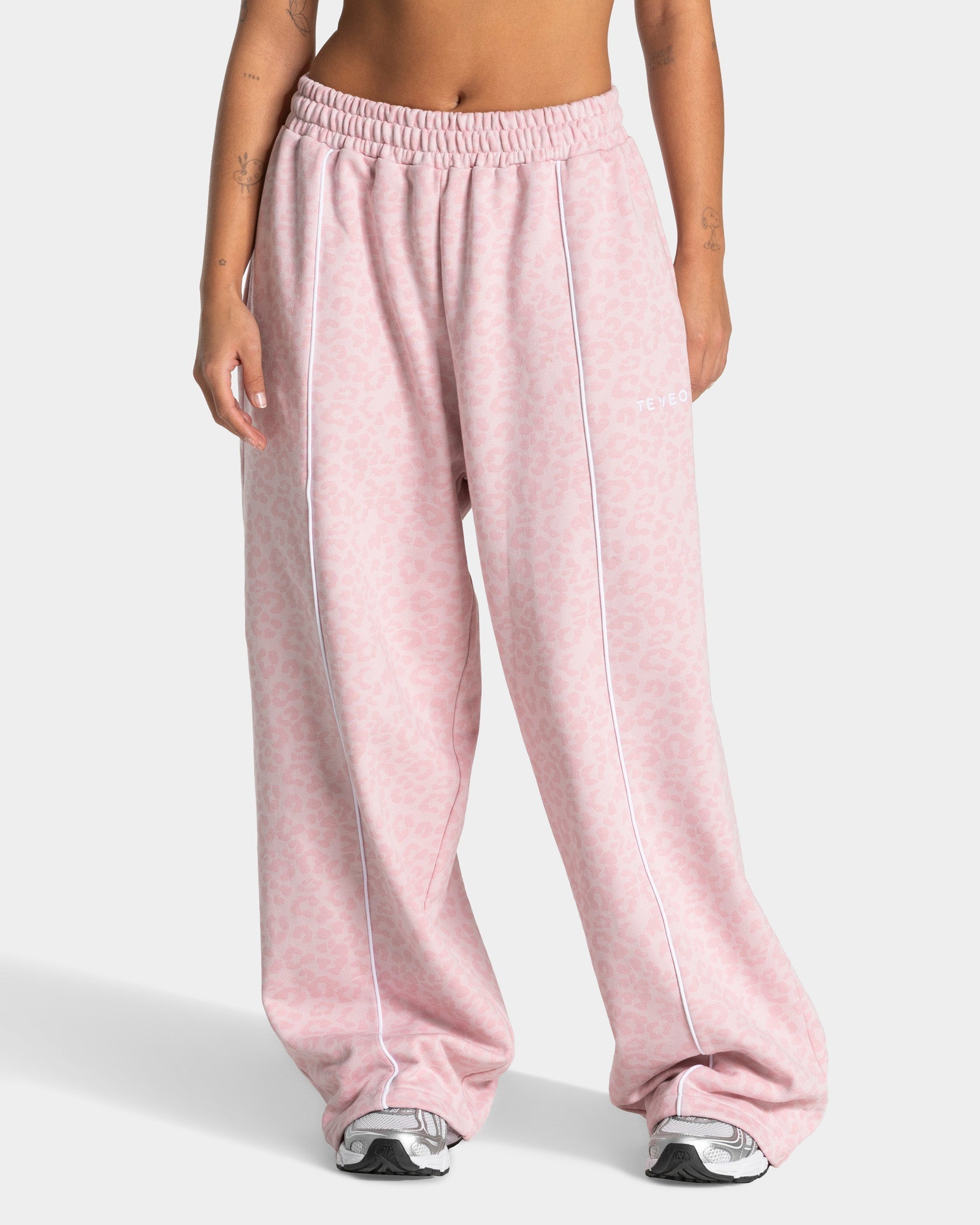 Wide Leg Contrastline Jogging Trousers in ‘Pink Leopard’
