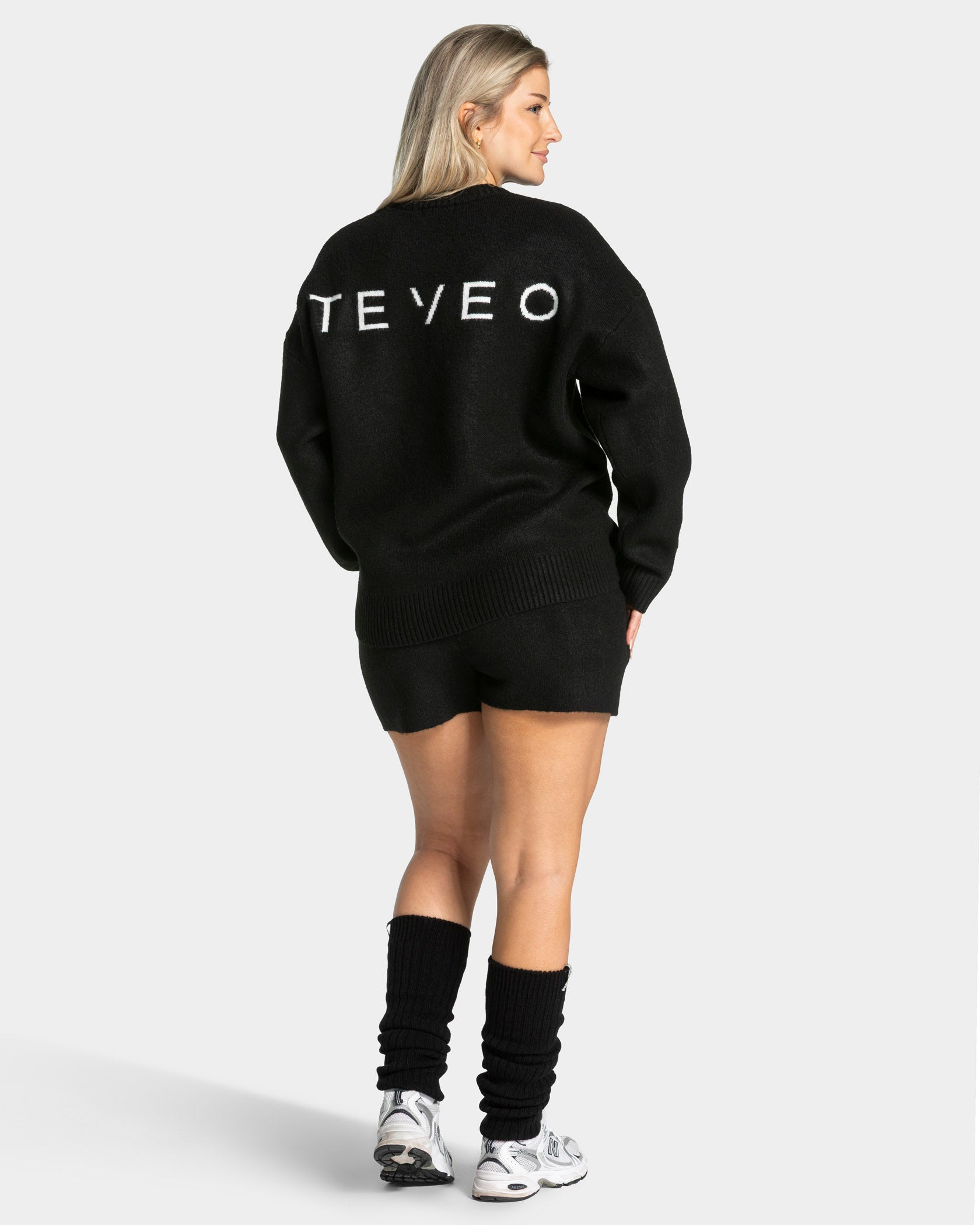 Knit Sweater "Schwarz"