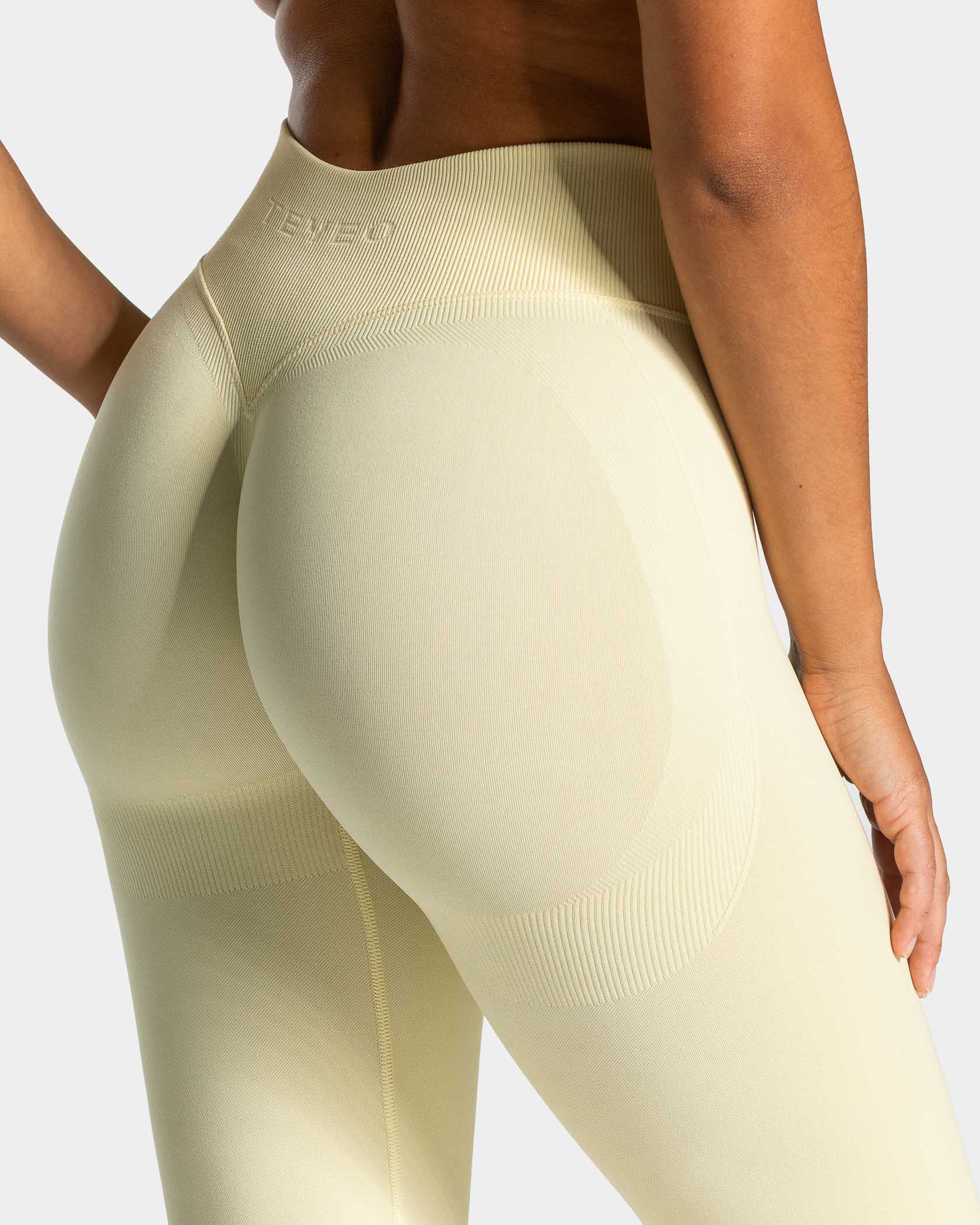 Lift Sculpt Scrunch Leggings "Butter Yellow"