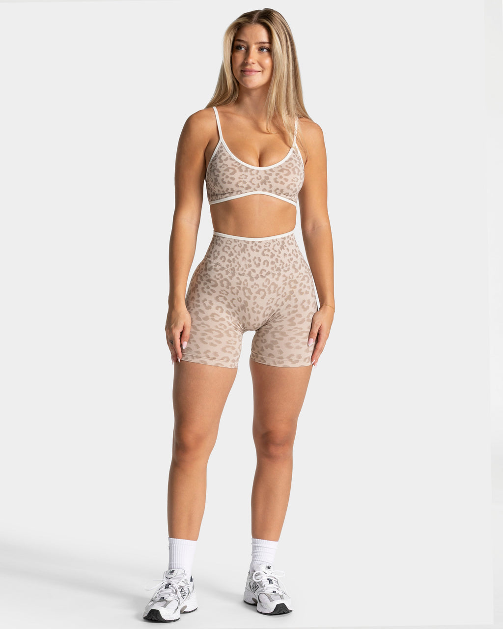 Short Sculpt scrunch Contrastline « léopard Cream »